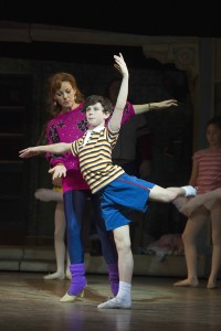 BE356--Brodie-Donougher-(Billy-Elliot)-Ruthie-Henshall-(Mrs-Wilkinson)-by-Alastair-Muir